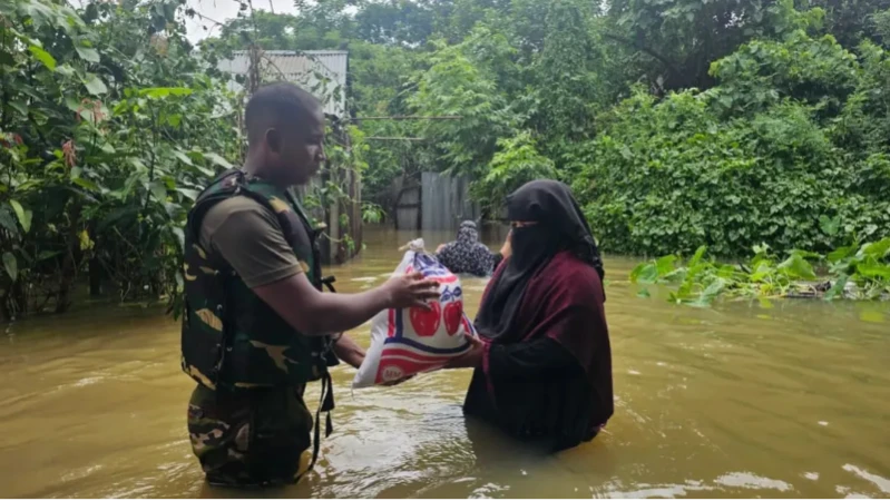 ৪ লাখ মানুষ পানিবন্দি, ৭ উপজেলায় সেনা মোতায়েন