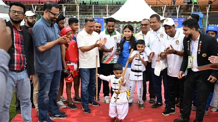 লন্ডনে রেস্টুরেন্টে বসে ‘নতুন কুঁড়ি স্পোর্টস’ এর আইডিয়া পান প্রধানমন্ত্রী
