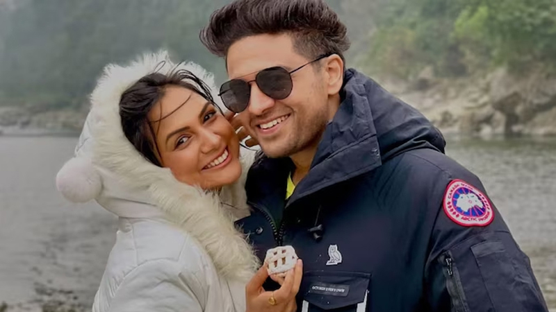 সন্তান নেয়া নিয়ে মতভেদ থেকেই বিচ্ছেদের পথে হাঁটলেন অভিনেত্রী আকাঙ্ক্ষা